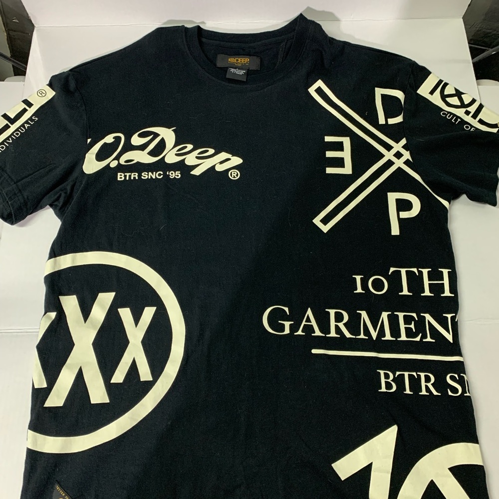 10 Deep All over print size L shirt